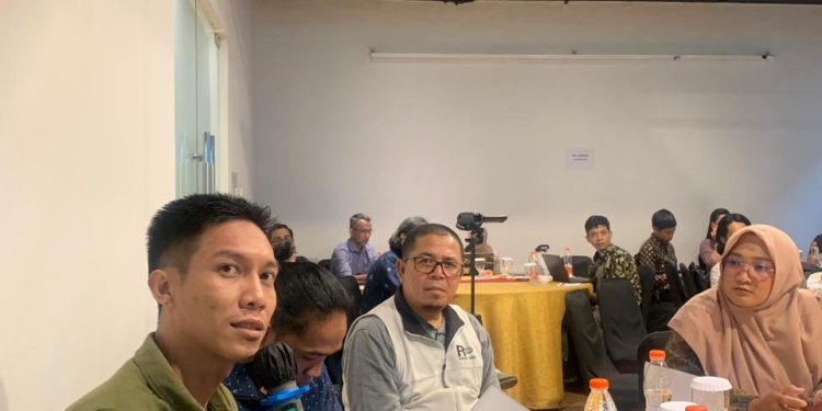 Diseminasi Hasil Kajian Evaluasi Keterbukaan Informasi Publik Sektor Hutan Tanaman Industri (HTI)